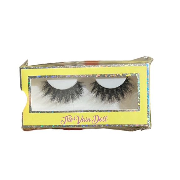 The Vain Doll Lash- Zara - Picture 2 of 5